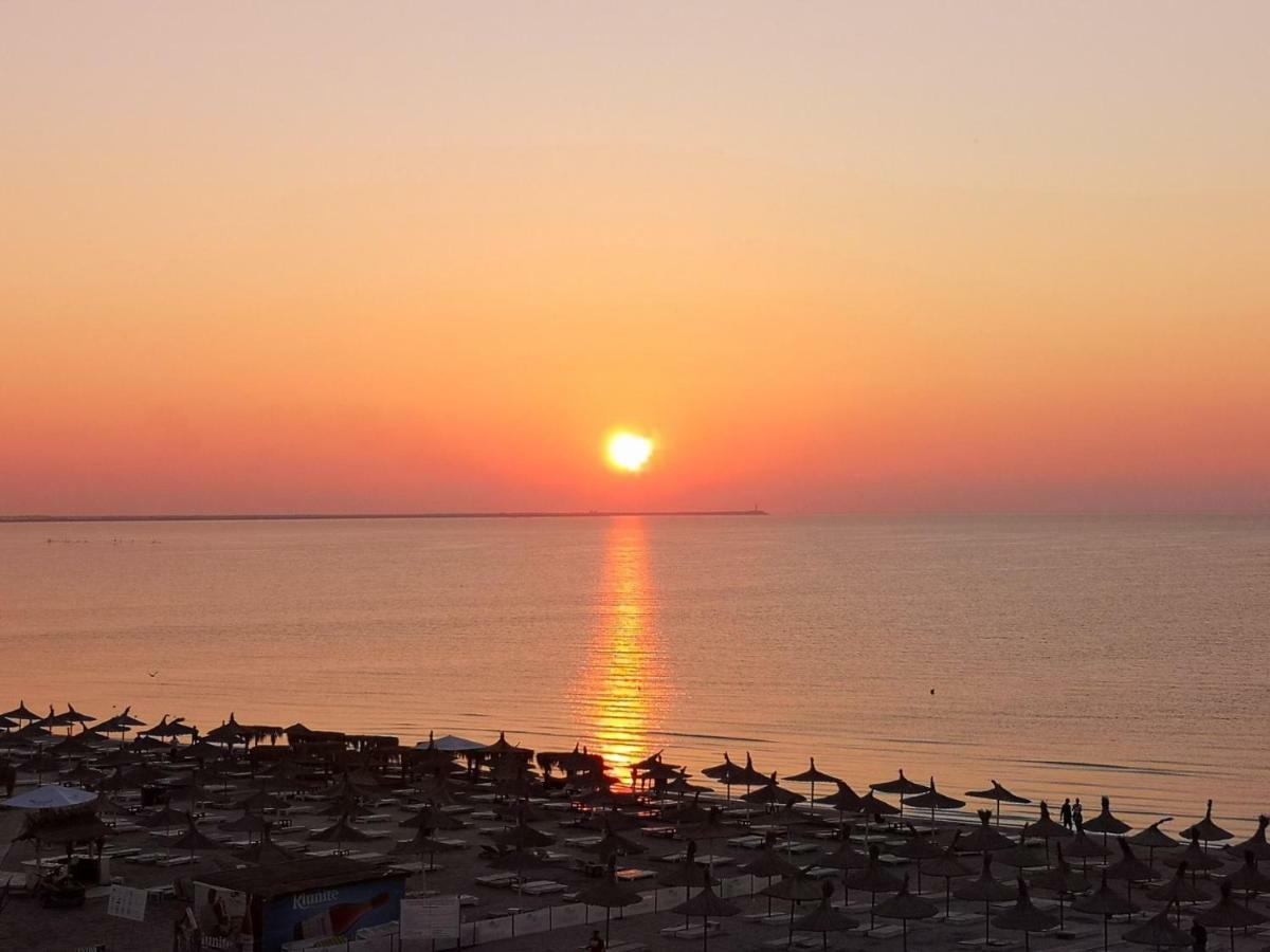 Relax Inn Apartment Năvodari Εξωτερικό φωτογραφία